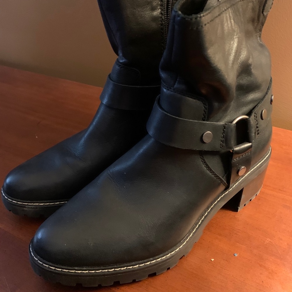Naturalizer, TESS, motoboot. Size 10.5